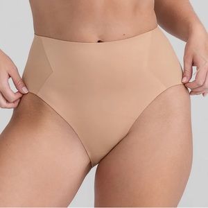 Honeylove Crossover Brief Sand Size Medium NWT